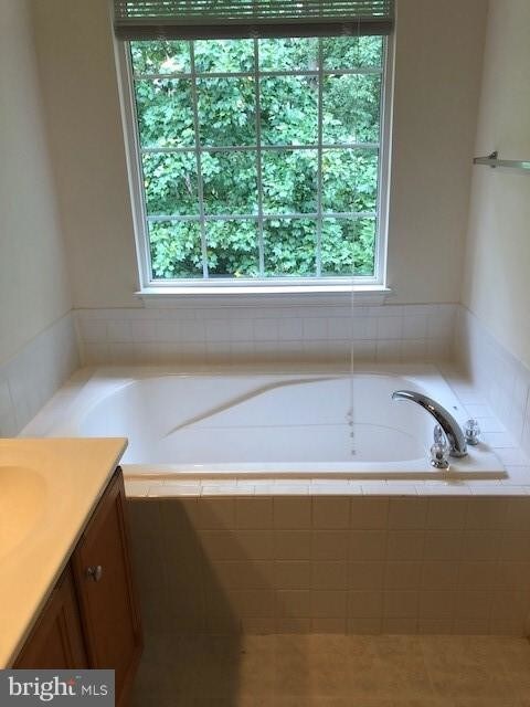 Building Photo - 4300 Normandy Ct