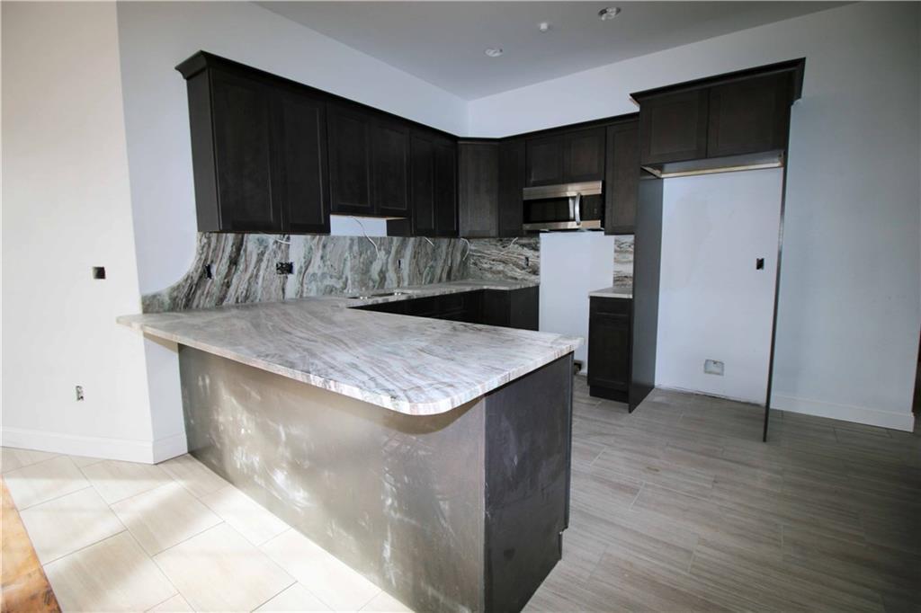 Foto principal - 130 Taunton Ave