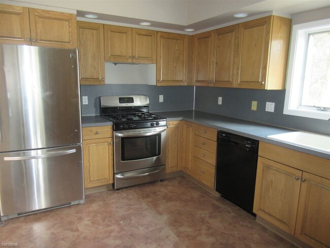 Foto del edificio - 5 br, 2 bath House - 310 Aurora St SE