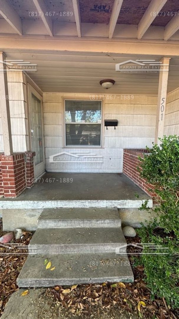 Building Photo - 5 bed, 2.5 bath Now Available- Arlington, TX!