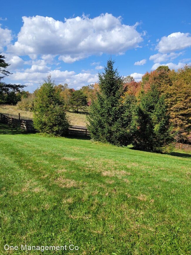 Foto del edificio - 5 br, 3 bath House - 6950 Sonagle Rd SE