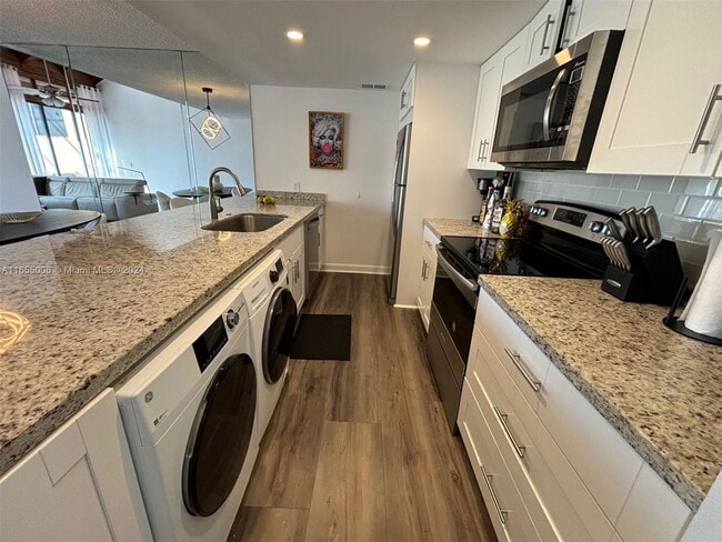 Photo - 10850 S Golfview Dr House