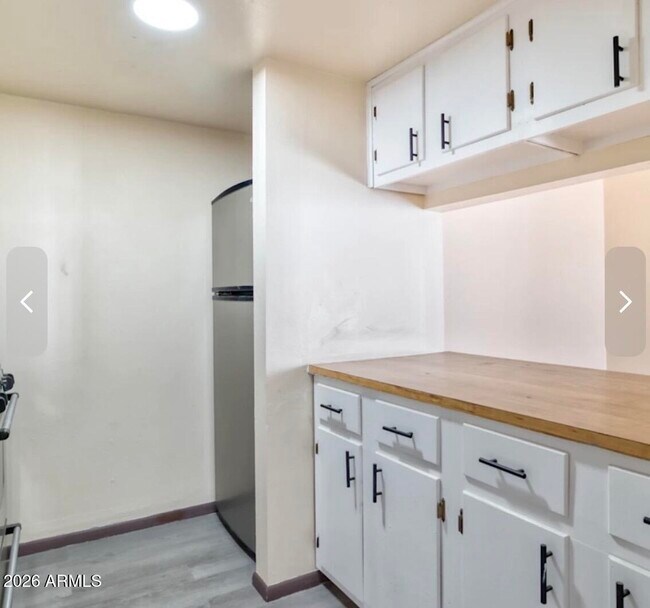 Foto del edificio - 1005 N Center Ave