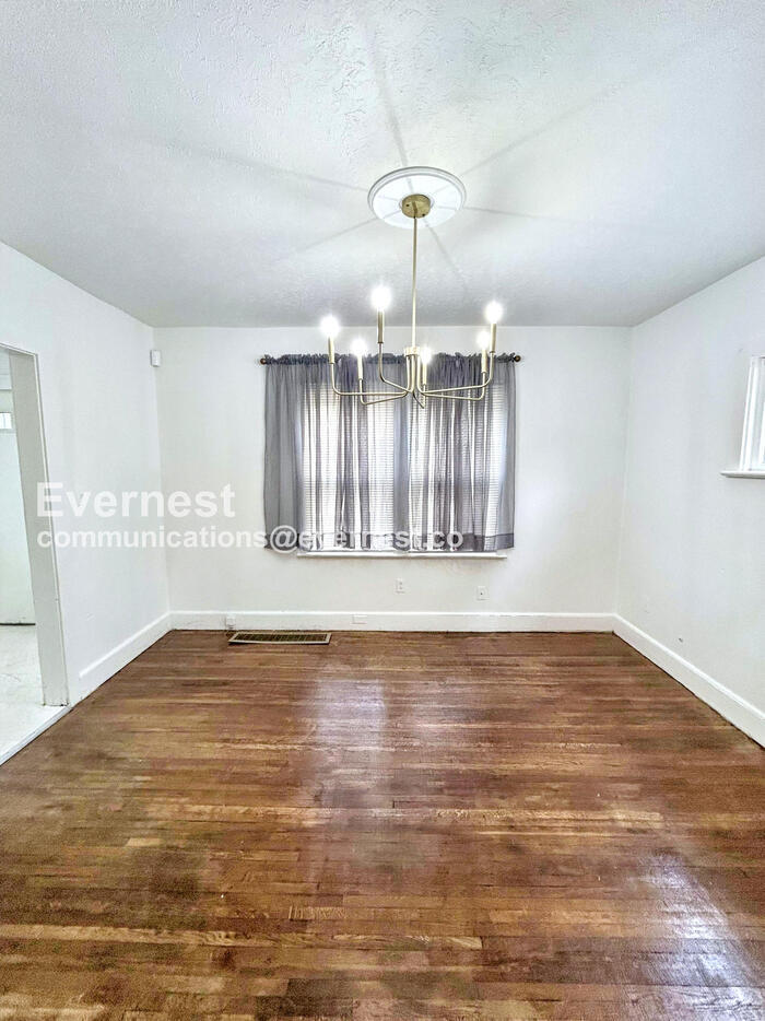 16007 Elderwood Ave East Cleveland, OH 44112 – photo 5