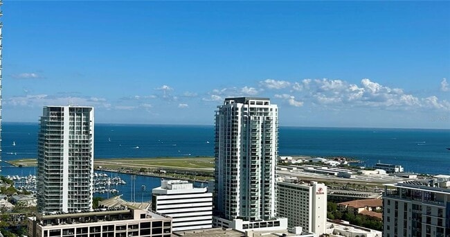 Foto del edificio - 400 Central Ave