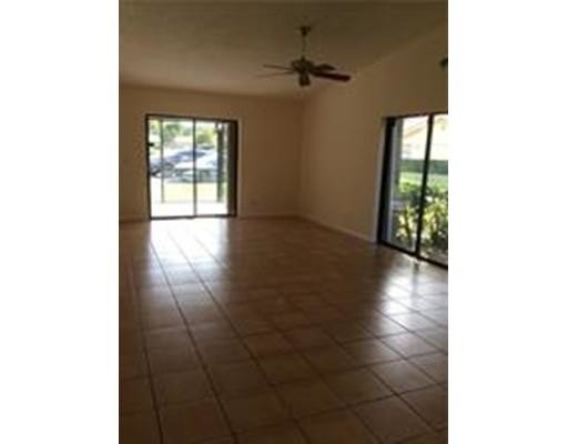 Building Photo - 6760 Bridlewood Ct