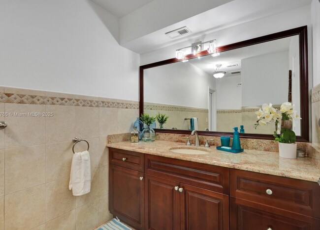 Foto del edificio - 7360 SW 120th St