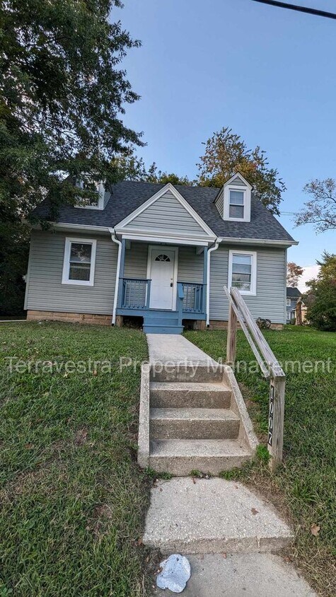Foto principal - Single Family Upper Deerfield 3 Bed