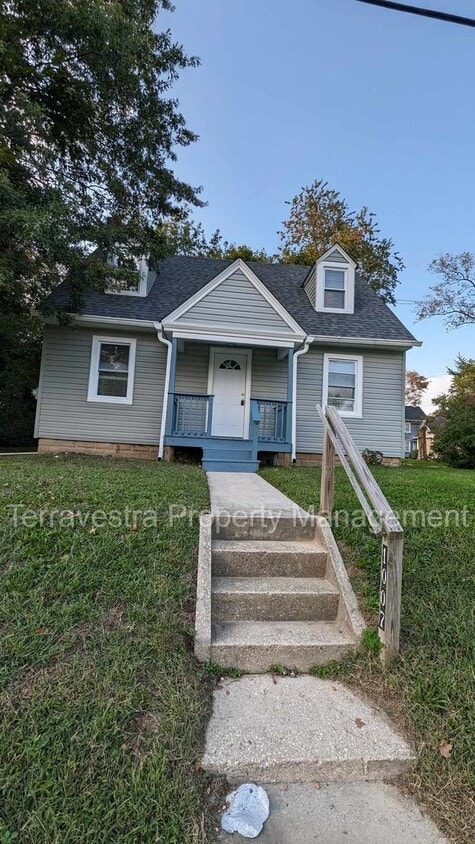 Primary Photo - Single Family Upper Deerfield 3 Bed