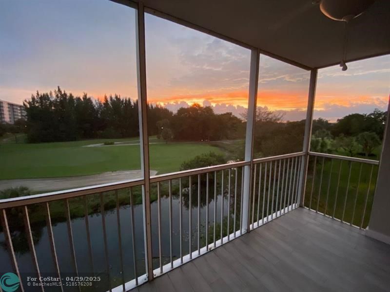 Foto principal - 3250 N Palm Aire Dr