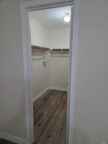 Foto del edificio - 4925 Waterford Dr