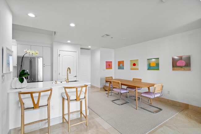 Foto del edificio - 801 S Olive Ave