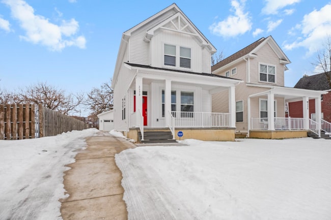 Photo - 2273 E 100th St House