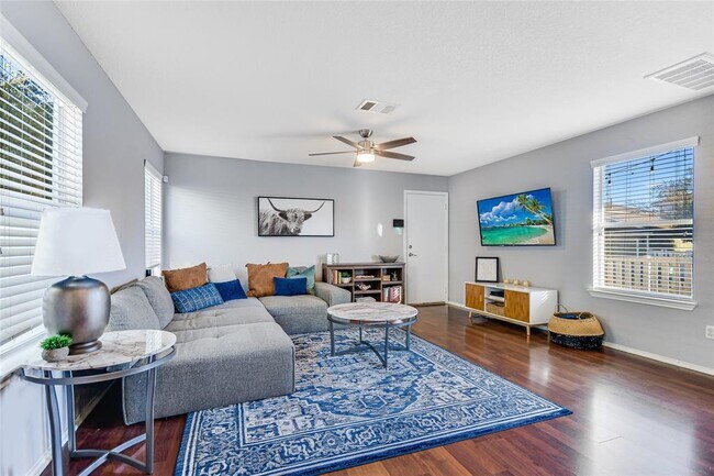 Building Photo - 1410 Davis Mountain Loop
