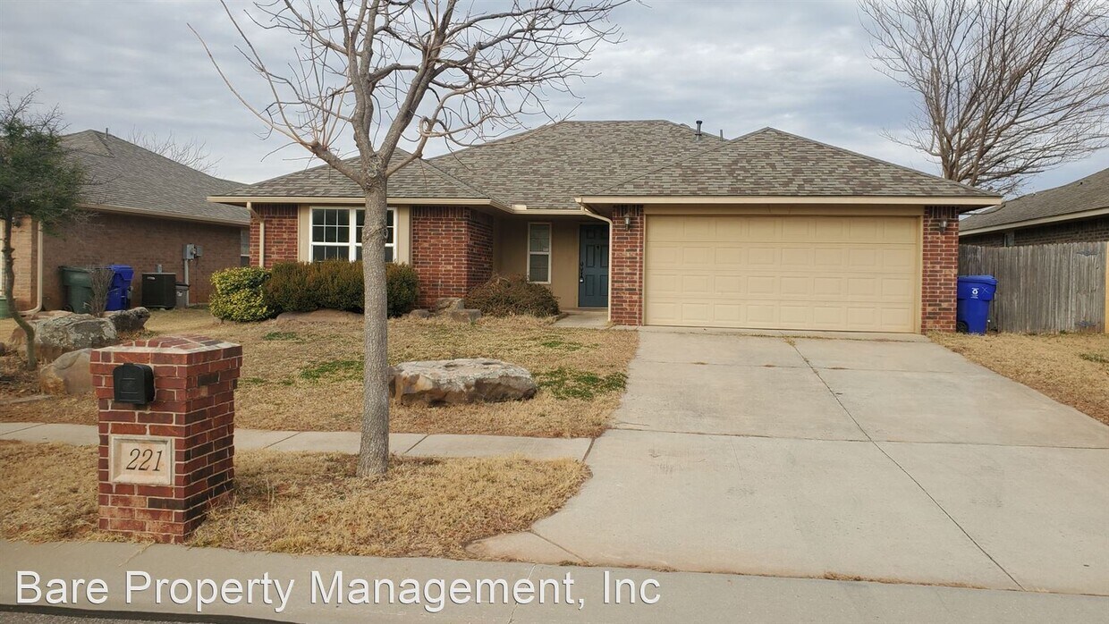221 Tecumseh Meadows Dr, Norman, OK 73069 House Rental in Norman, OK