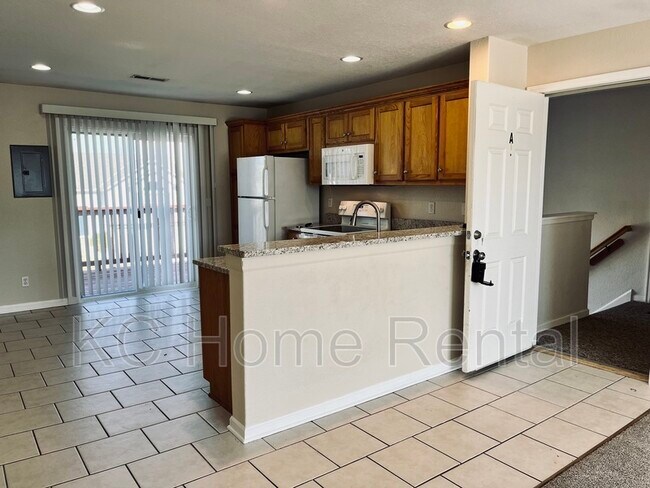 Foto del edificio - 15904 Prairie Way