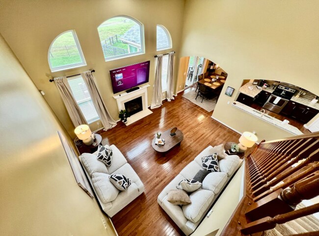 Foto del edificio - Spacious 4 Bedroom with Gameroom
