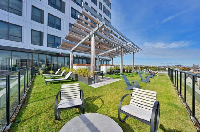 Foto del edificio - 425 Massachusetts Ave