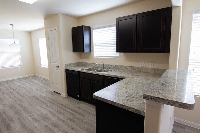 Building Photo - 4931 Giant Sequoia Way