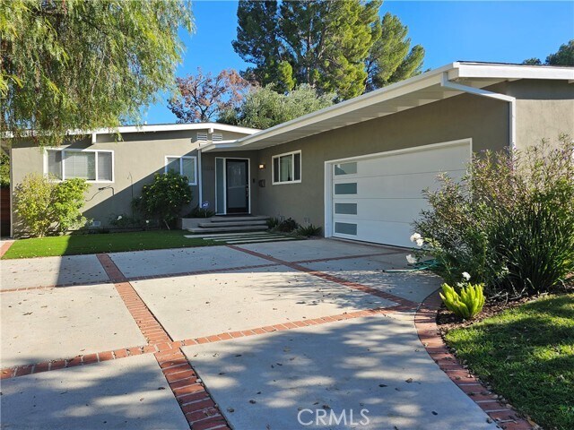 Building Photo - 6014 Wish Ave