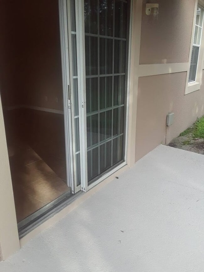 Foto del edificio - Must see beautiful 3 bedrooms and 2.5 Bath...