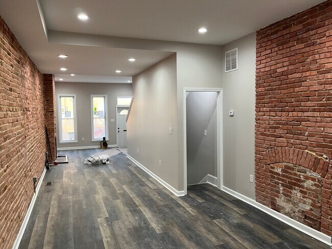 Building Photo - 1151 Myrtle Ave