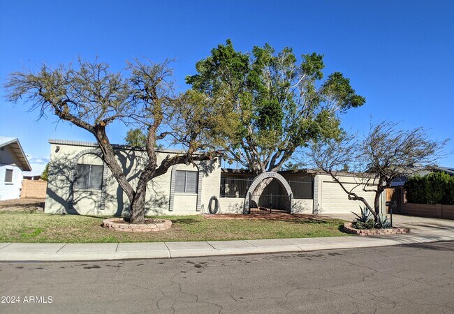 Foto del edificio - 5404 W Eva St