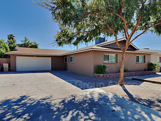 Foto del edificio - 4631 W Claremont St