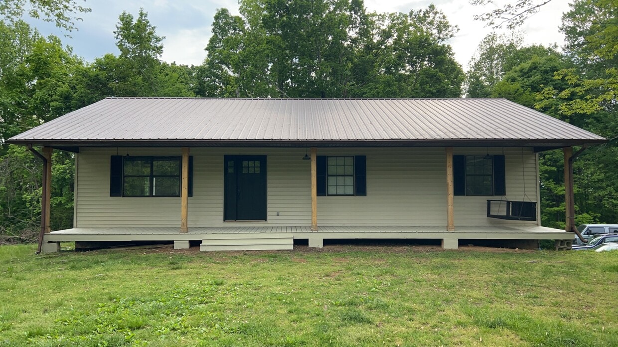 Primary Photo - 137 Ben Birdwell Ln