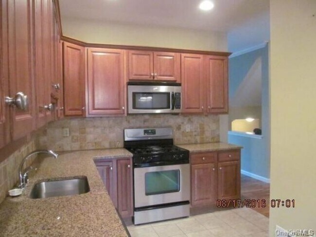 Building Photo - 23 Winhaven Ct