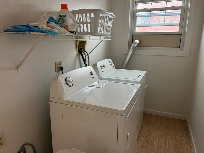 Washer and Dryer - 434 Ella St