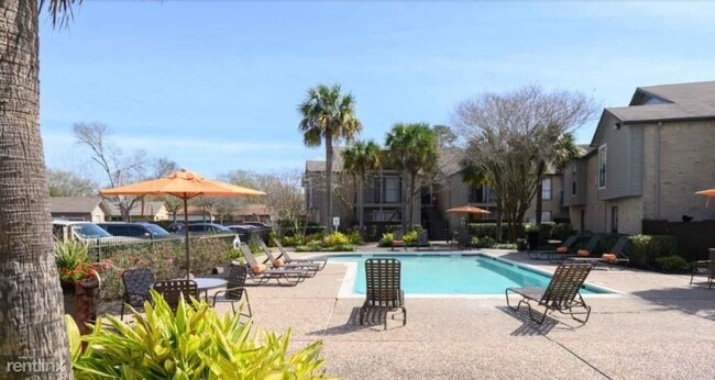 Building Photo - 1 br, 1 bath Condo - 2702 W Bay Area Blvd ...