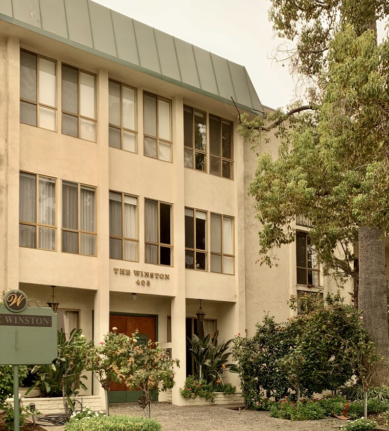 Primary Photo - 405 S Los Robles Ave