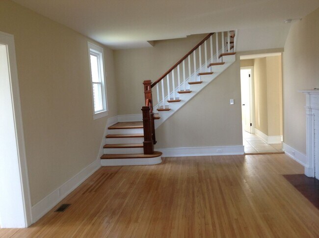 Foto del edificio - 1335 Whitethorn St