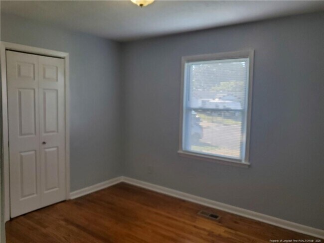 Building Photo - 5415 Cactus Ct