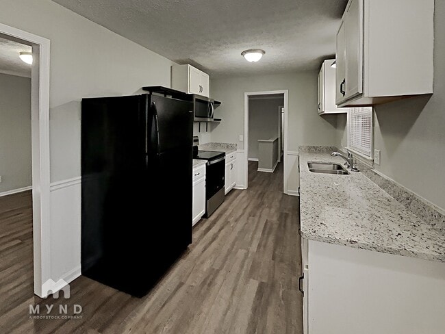 Building Photo - 2550 Stoney Brook Ln