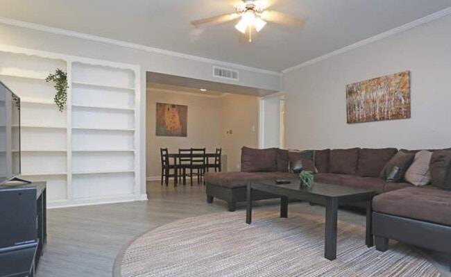 3 bedroom in Houston TX 77057 - 3 bedroom in Houston TX 77057 Apartment