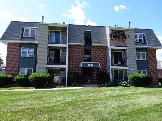 Building Photo - 3 New Haven Dr