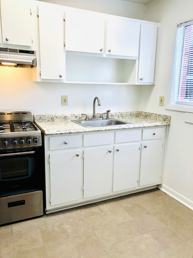 Foto del edificio - Inman Court Apartments