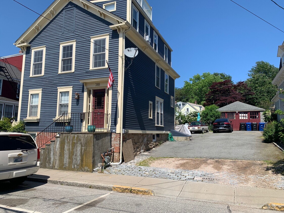 Primary Photo - 388 Spring St