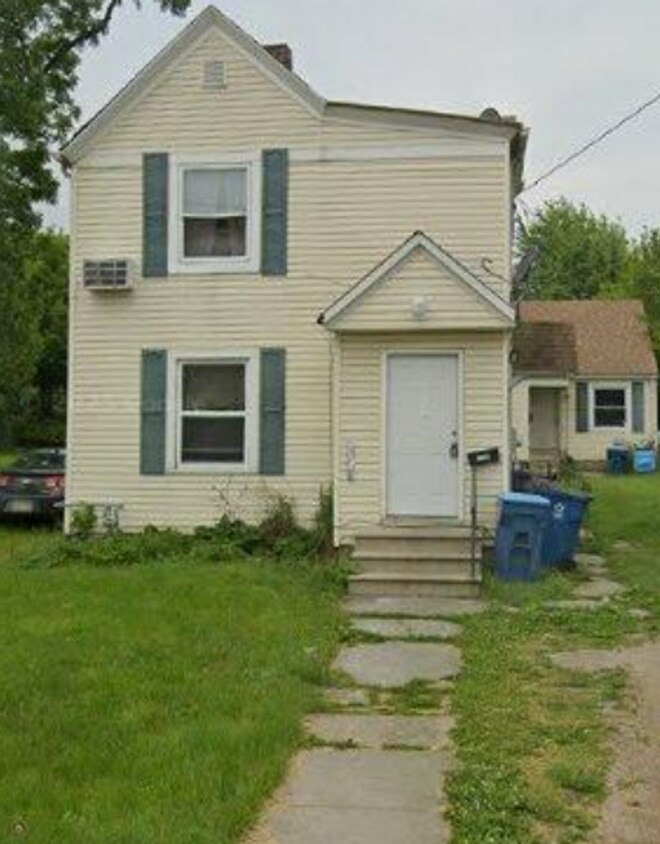 Foto principal - 1322-1324-1326 Brownell