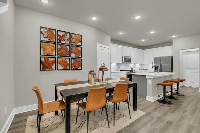 Building Photo - 21015 Bay Vlg Dr