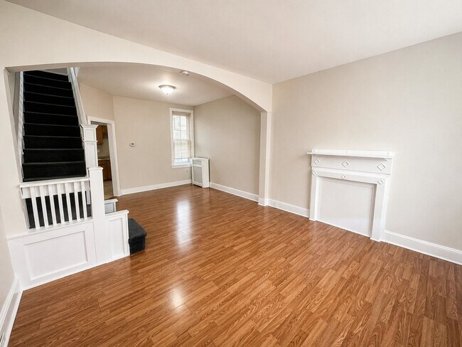 Foto del edificio - 2309 W Firth St