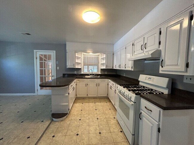 Foto del edificio - 923 Vanderbilt St