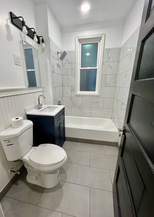 Bathroom - 2909 N Lawndale Ave