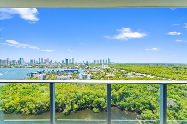 Building Photo - 16385 Biscayne Blvd