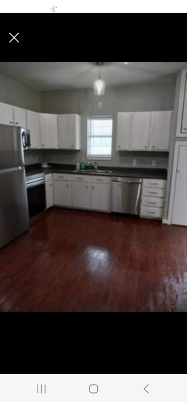 Building Photo - 805 Chestnut St