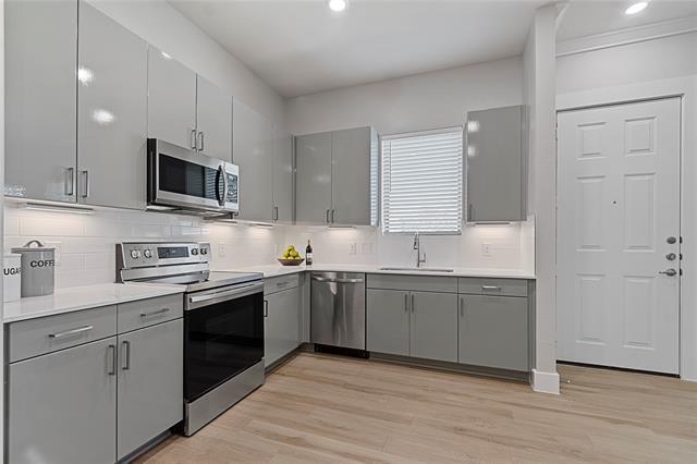 Foto del edificio - 3919 Bungalow Ln