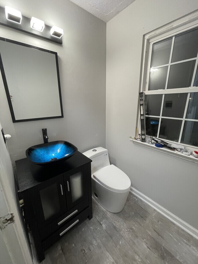 Building Photo - 6106 Hoskins Hollow Cir