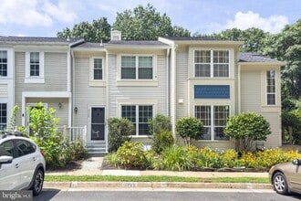 Building Photo - 5728 Evergreen Knoll Ct